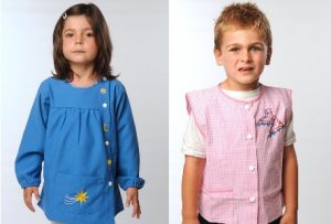 tabliers rose et bleu pour enfants