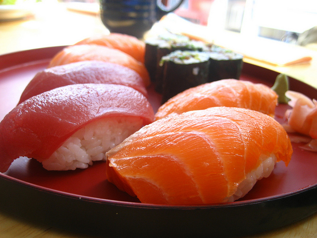 Photo de sushis de saumon