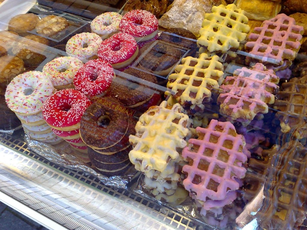 Amsterdam_donut_case