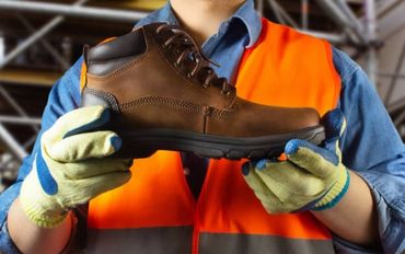 Quels sont les secteurs concernés par l’utilisation des chaussures de travail ?